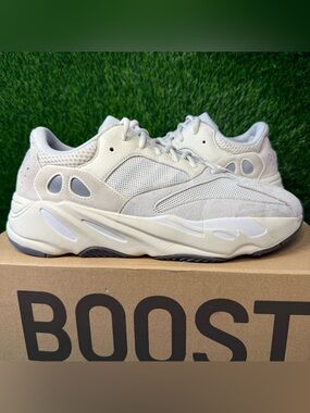 Adidas Yeezy Boost 700 Analog Ivory